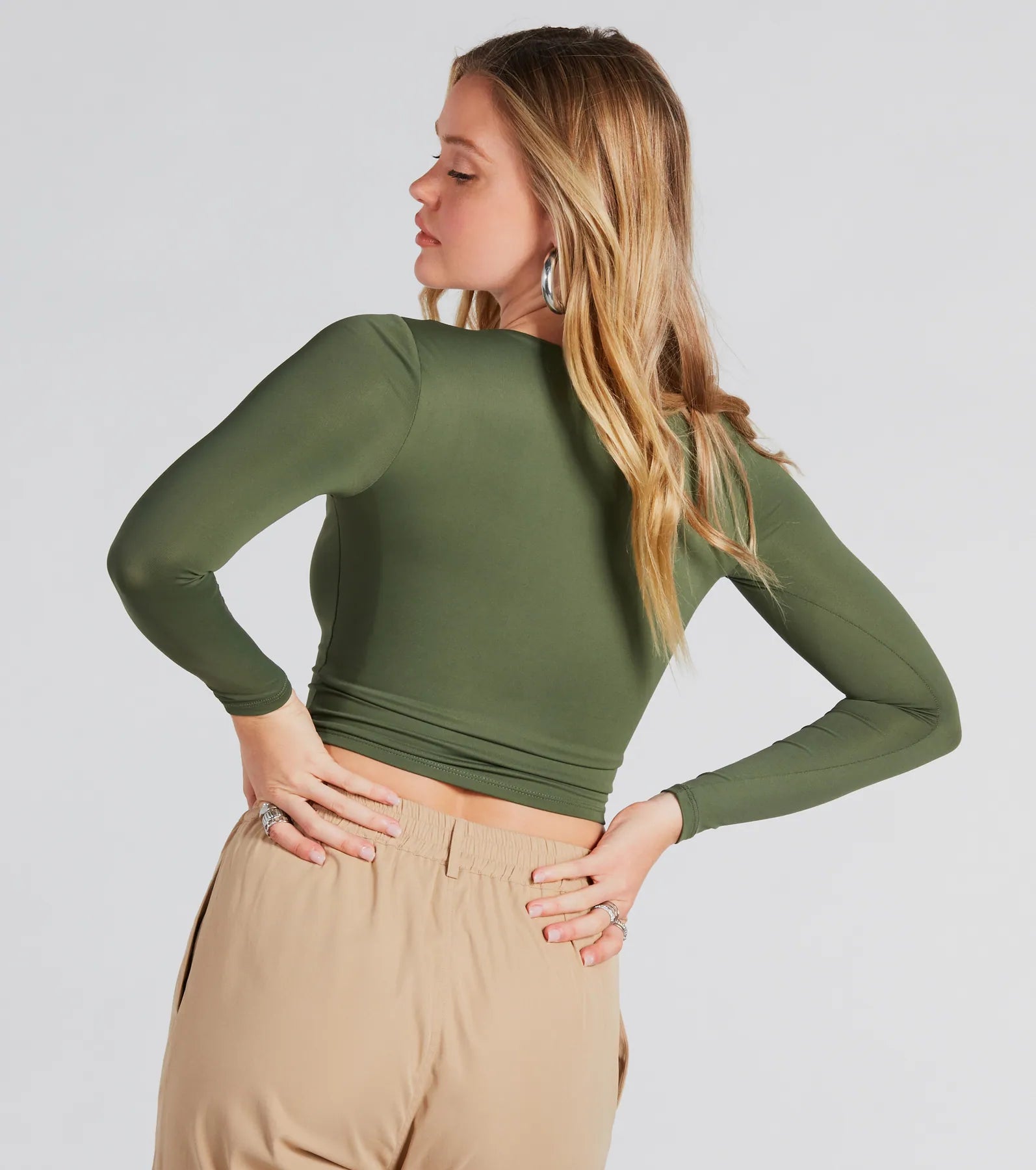 Smooth Silhouette Crew Neck Long Sleeve Top - Image 6