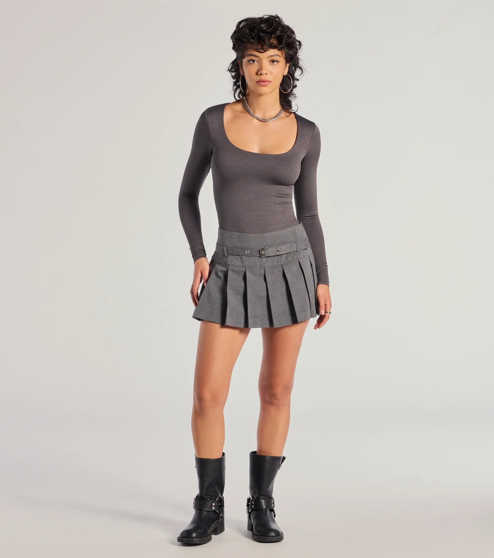 Sleek Appeal Ribbed Knit Long Sleeve Bodysuit - Image 3