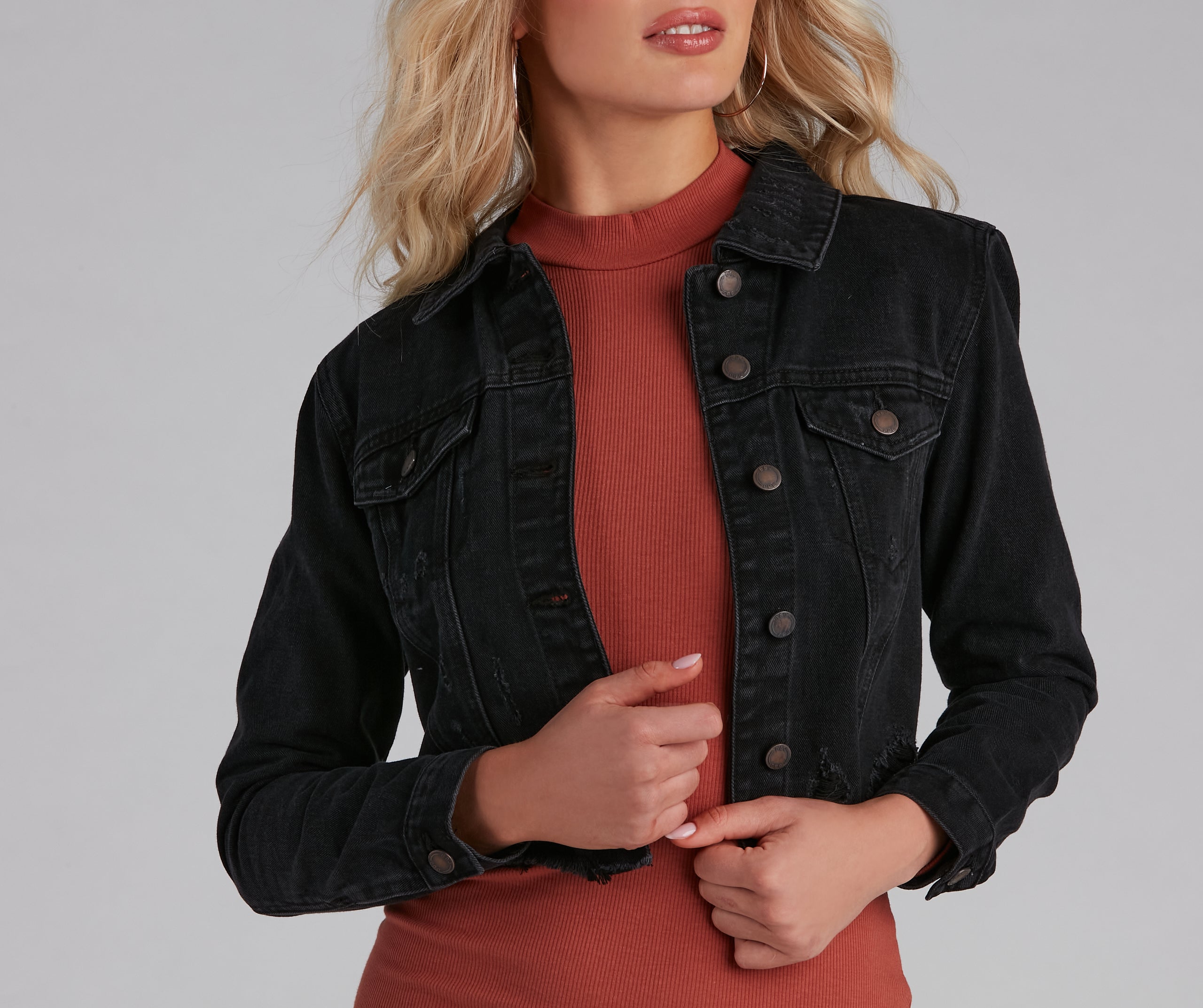 Stylish And Edgy Cropped Denim Jacket - Image 3