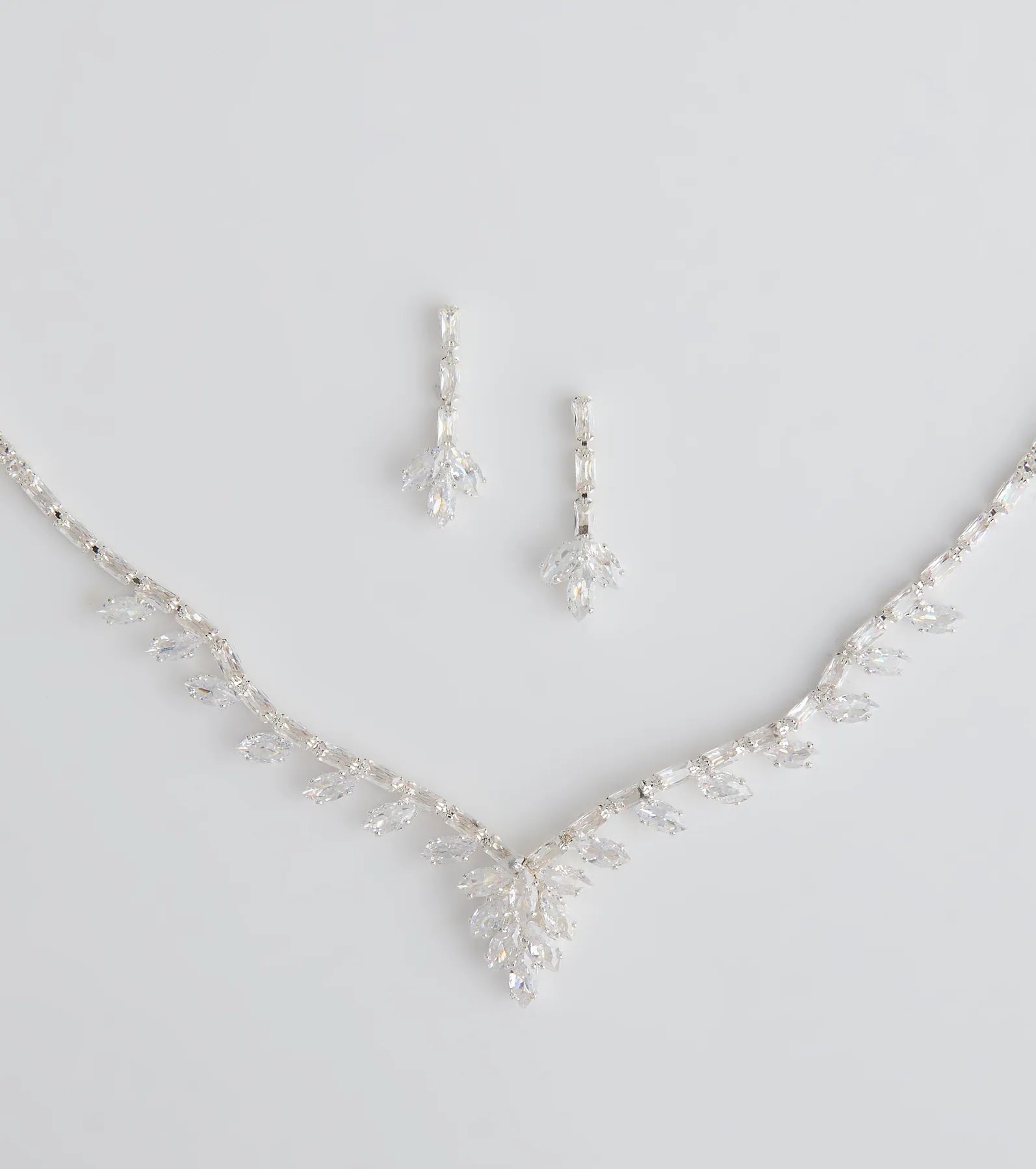 Dazzling Match Necklace And Earrings Set - Image 2
