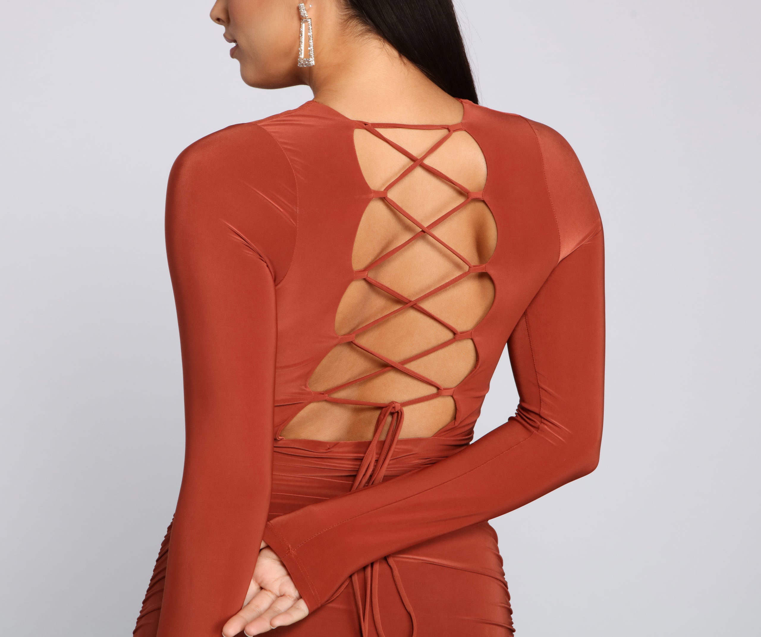 Sultry Lace-Up Back Bodycon Dress - Image 5