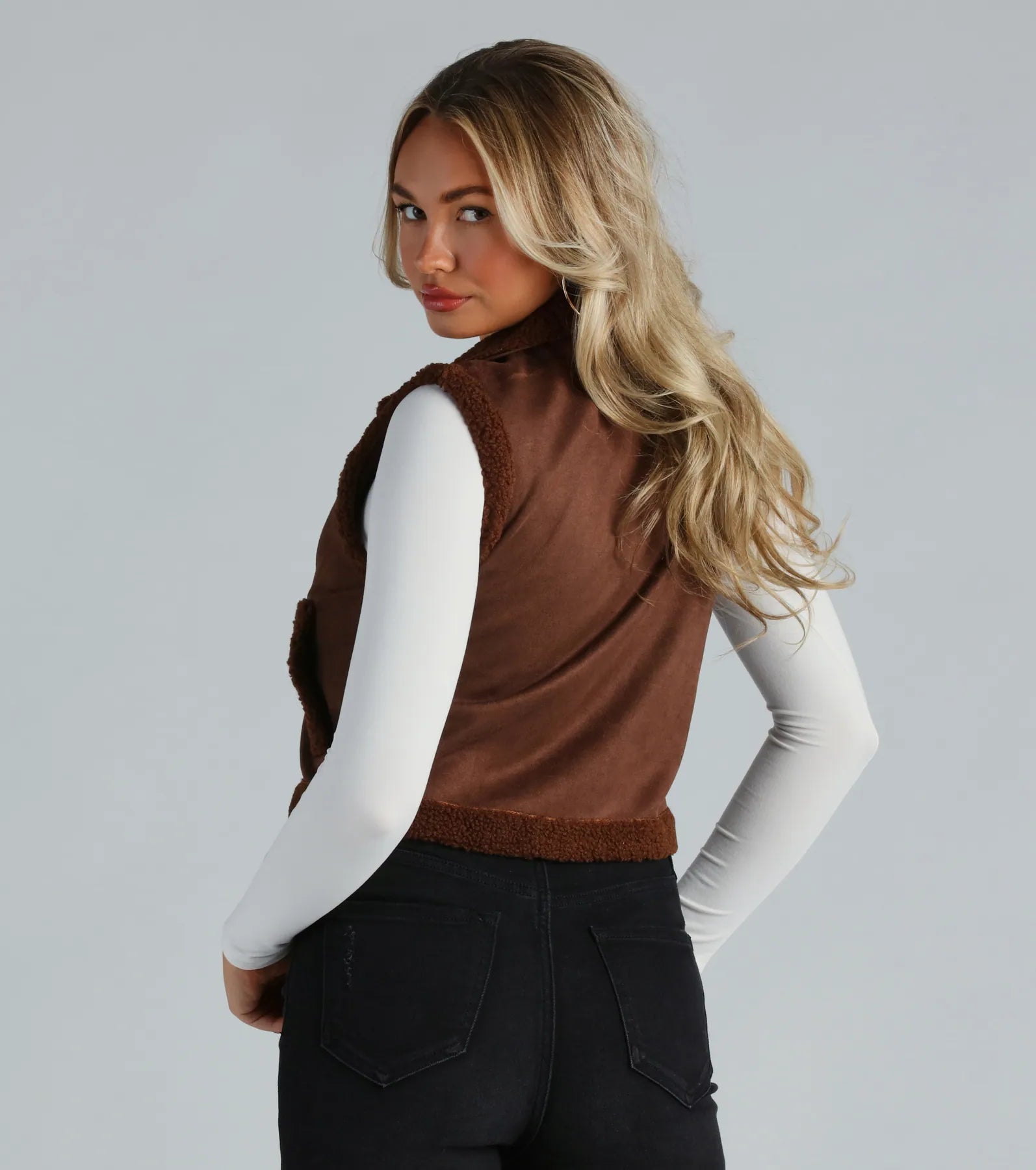 Cozy Elevated Faux Sherpa Trim Vest - Image 2