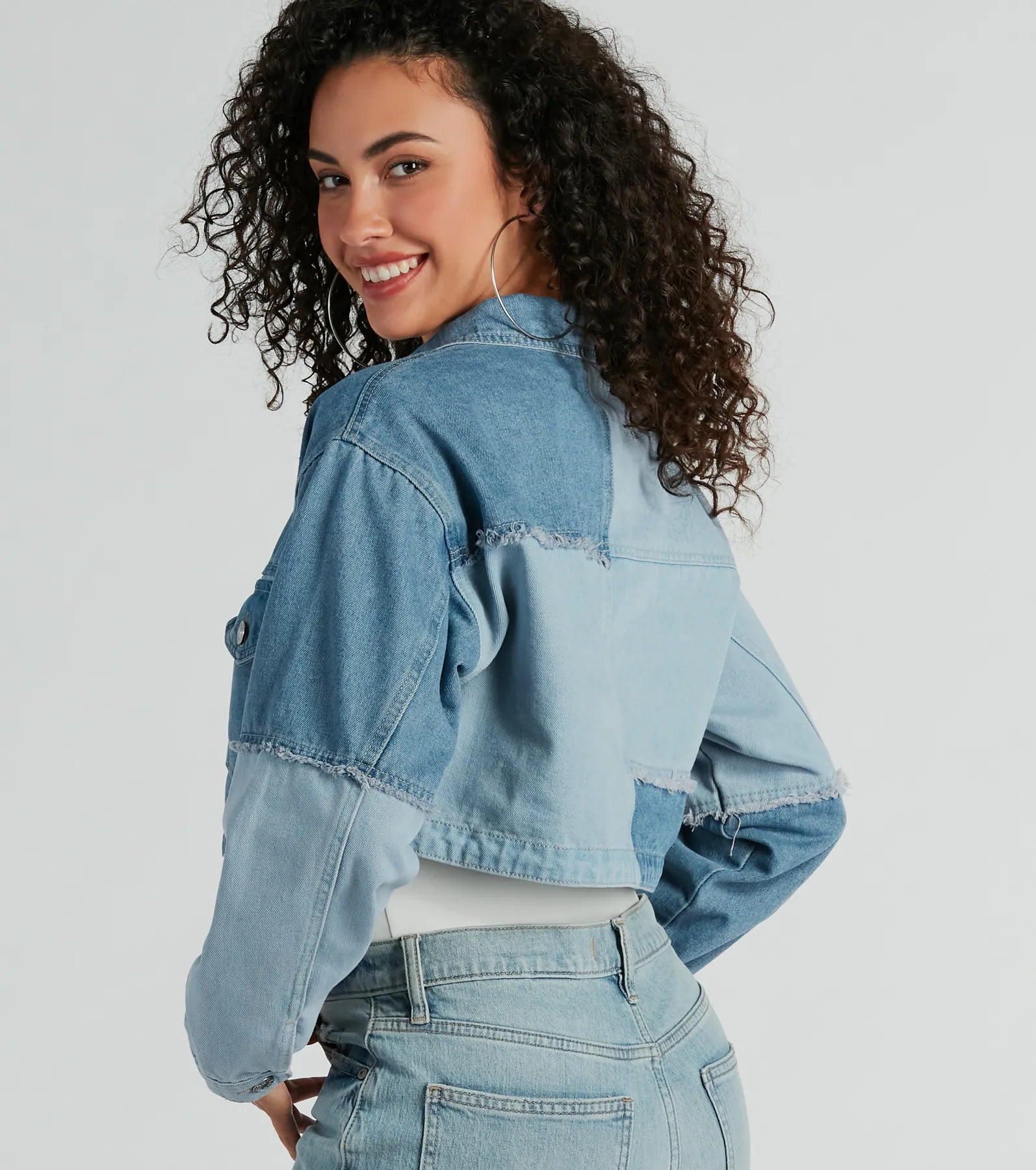 Trendsetter Denim Patchwork Cropped Jean Jacket - Image 4