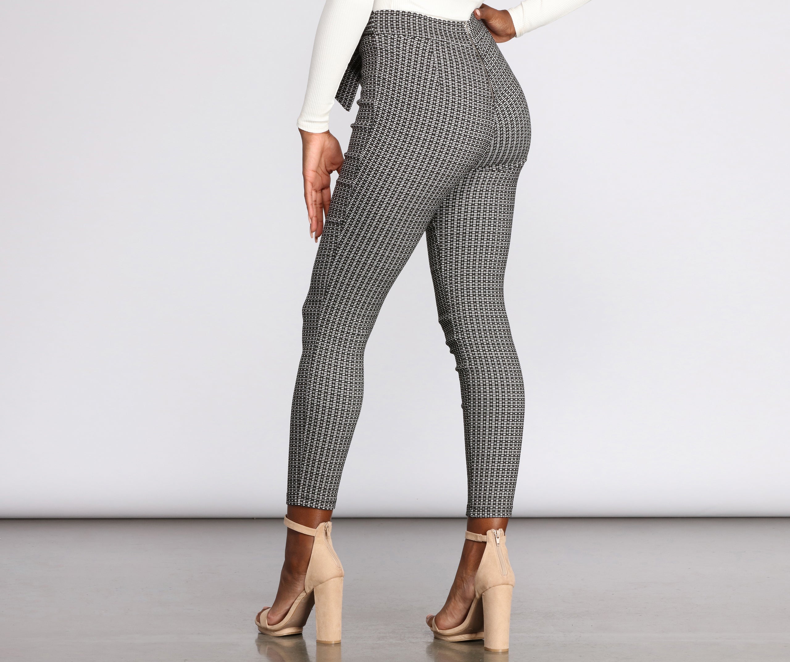 Such A Classic Tie Front Jacquard Pants - Image 2