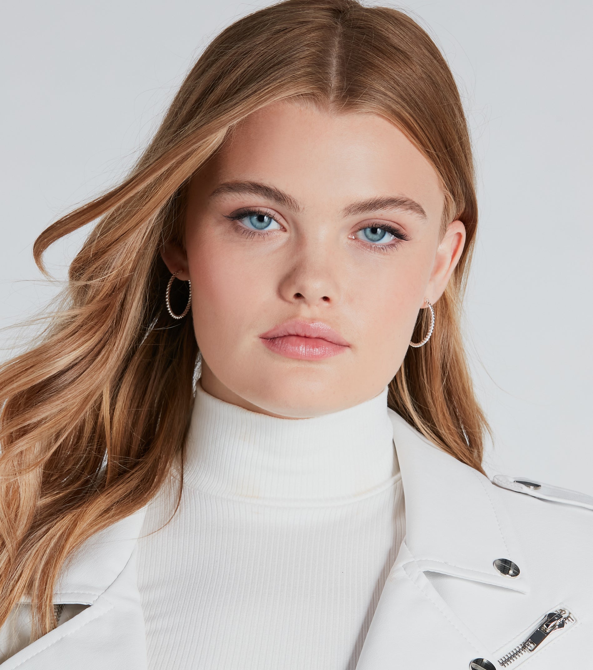 Unique Chic Sterling Silver Plated Hoop Earrings - Image 2