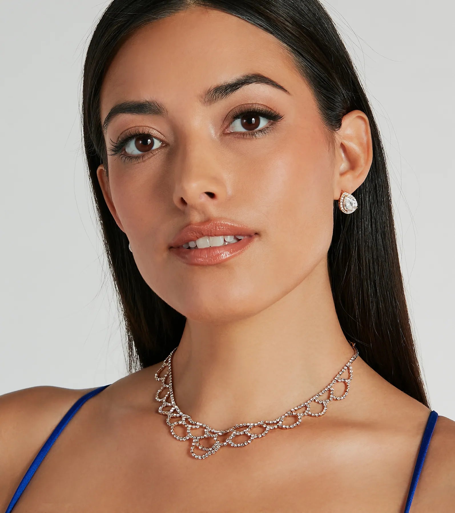 Luxe Touch Rhinestone Scalloped Collar Necklace - Image 2