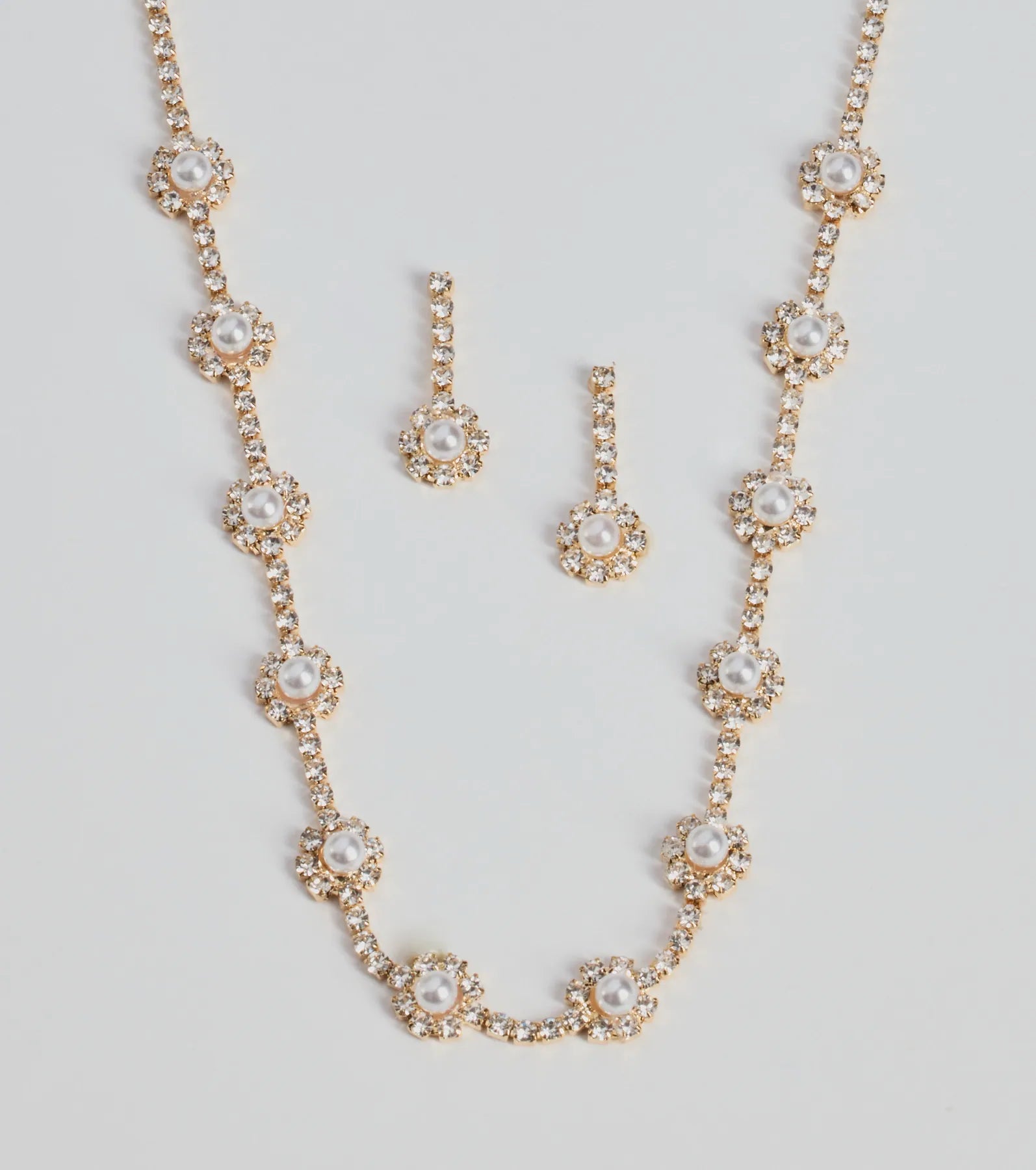 Unforgettable Faux Pearl Rhinestone Necklace And Earrings - Image 2