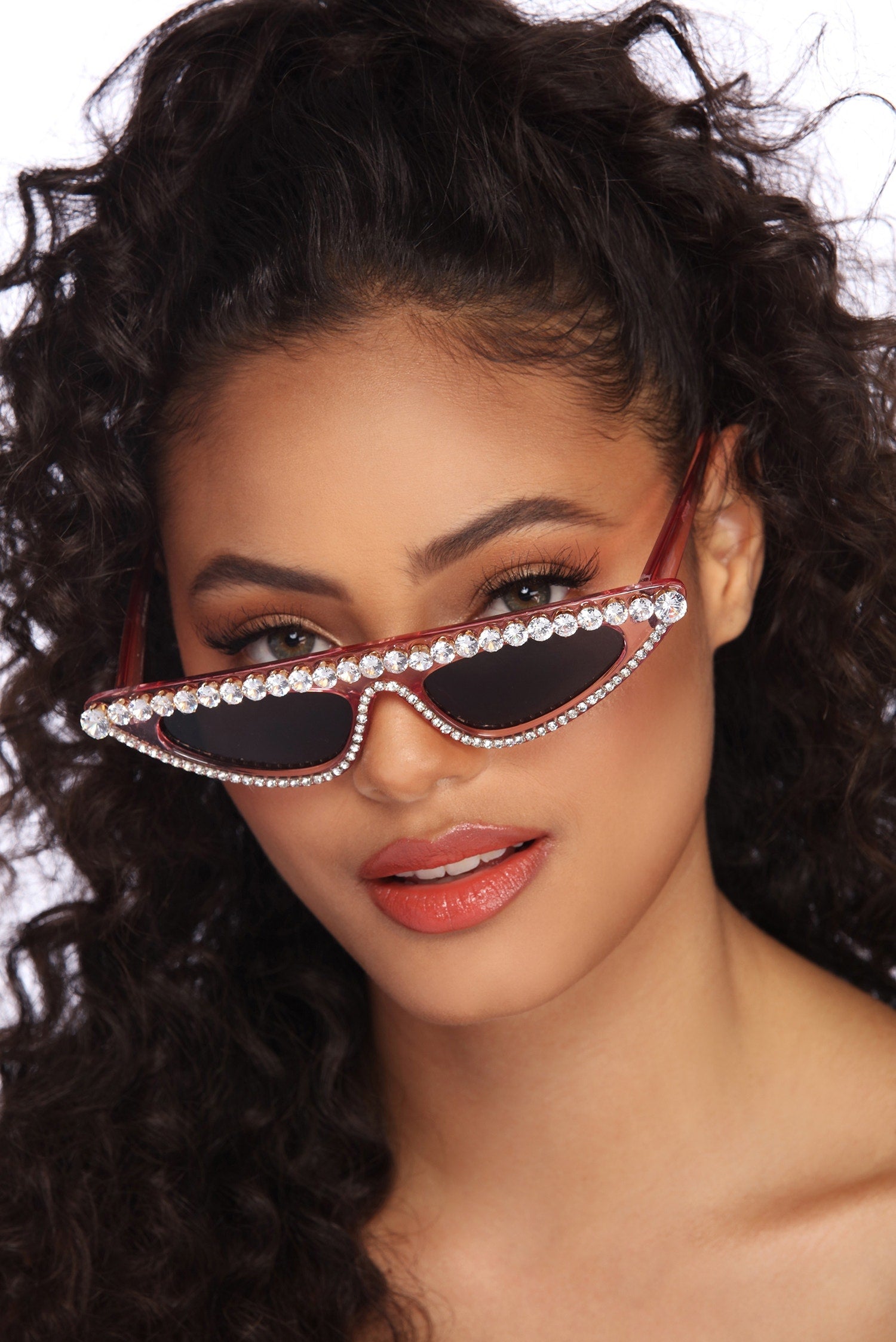 Rhine Queen Edgy Sunglasses - Image 3