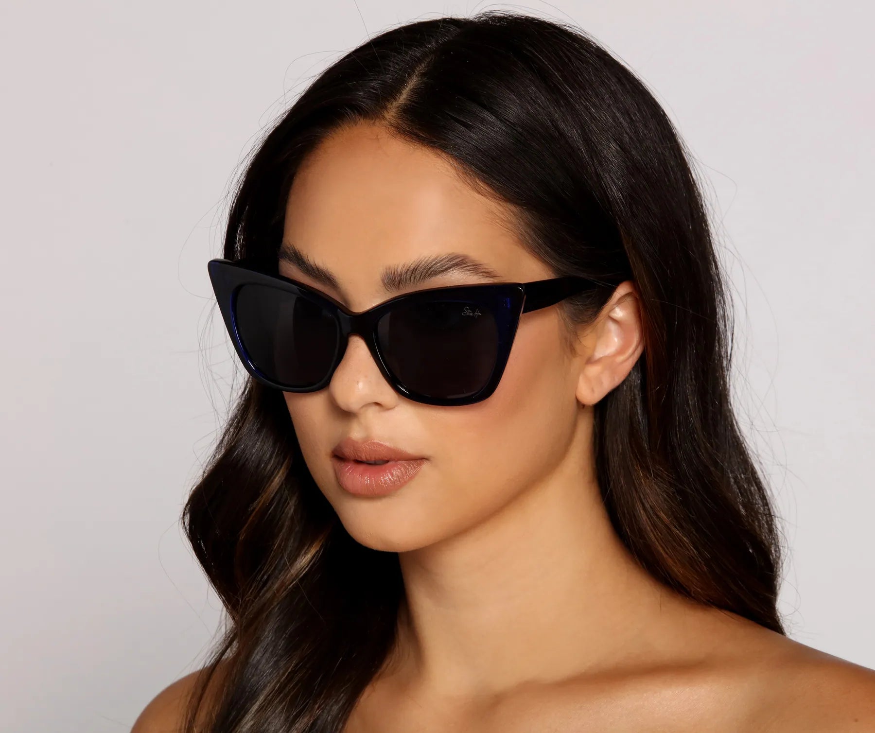 Sleek Style Cat-Eye Sunglasses - Image 2