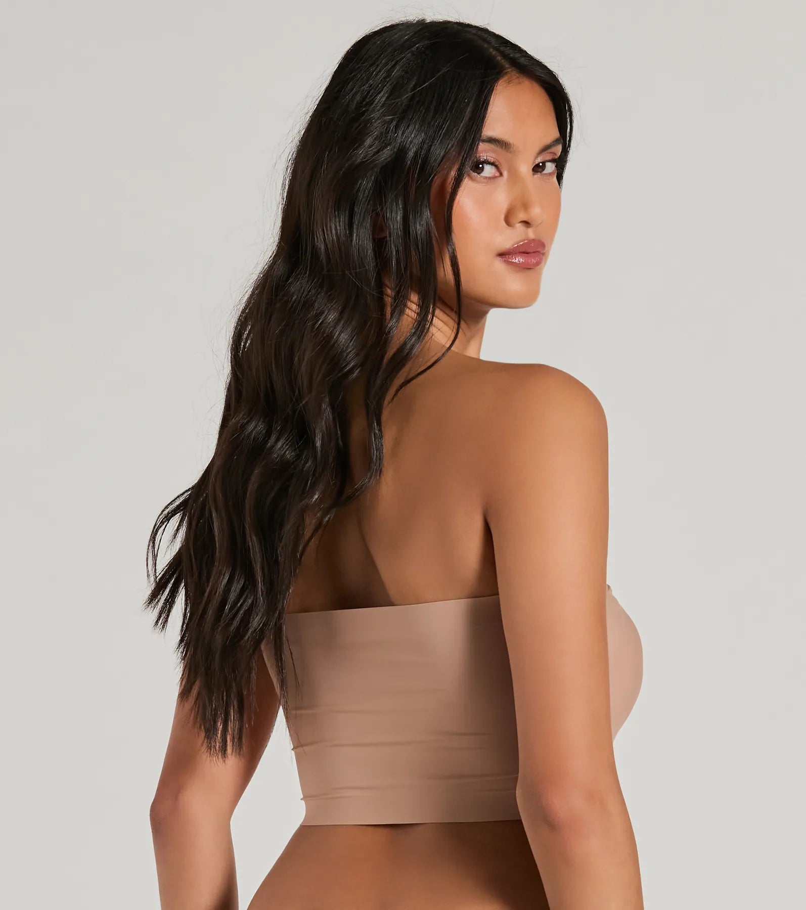 Support And Define Seamless Smooth Bandeau - Image 8