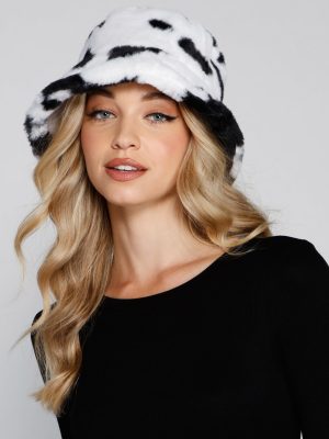 Trendsetting Look Bucket Hat